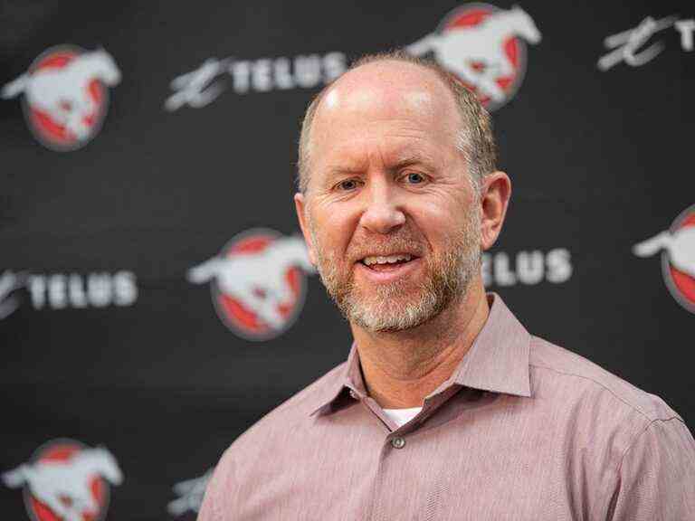 L’entraîneur des Stampeders Dave Dickenson assume les fonctions de directeur général