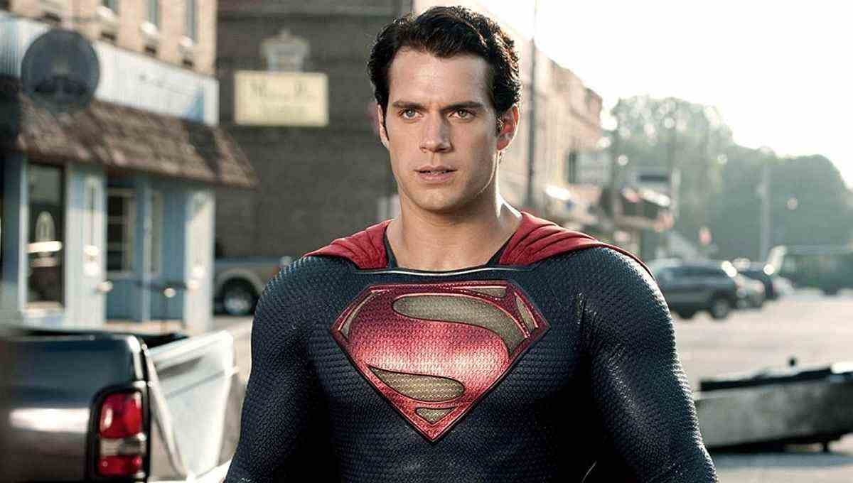 comment Henry Cavill est-il devenu une star de cinéma préférée sur Internet pour les nerds Man of Steel Superman The Witcher Geralt Mission Impossible August Walker Sherlock Holmes Warhammer