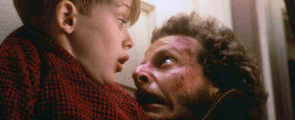 Macaulay Culkin and Daniel Stern in Home Alone