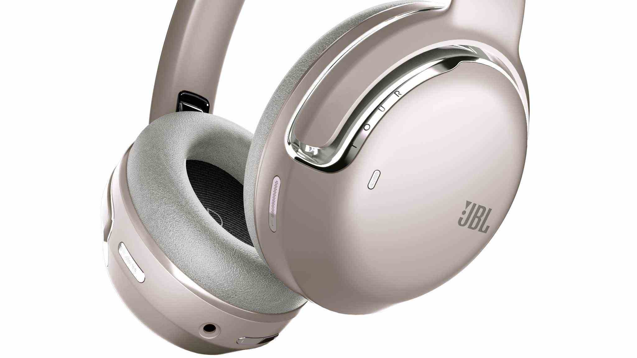 Contour d'oreille JBL Tour One M2 couleur champagne sur fond blanc