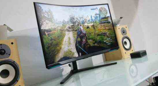 Samsung Odyssey Neo G8 gaming monitor