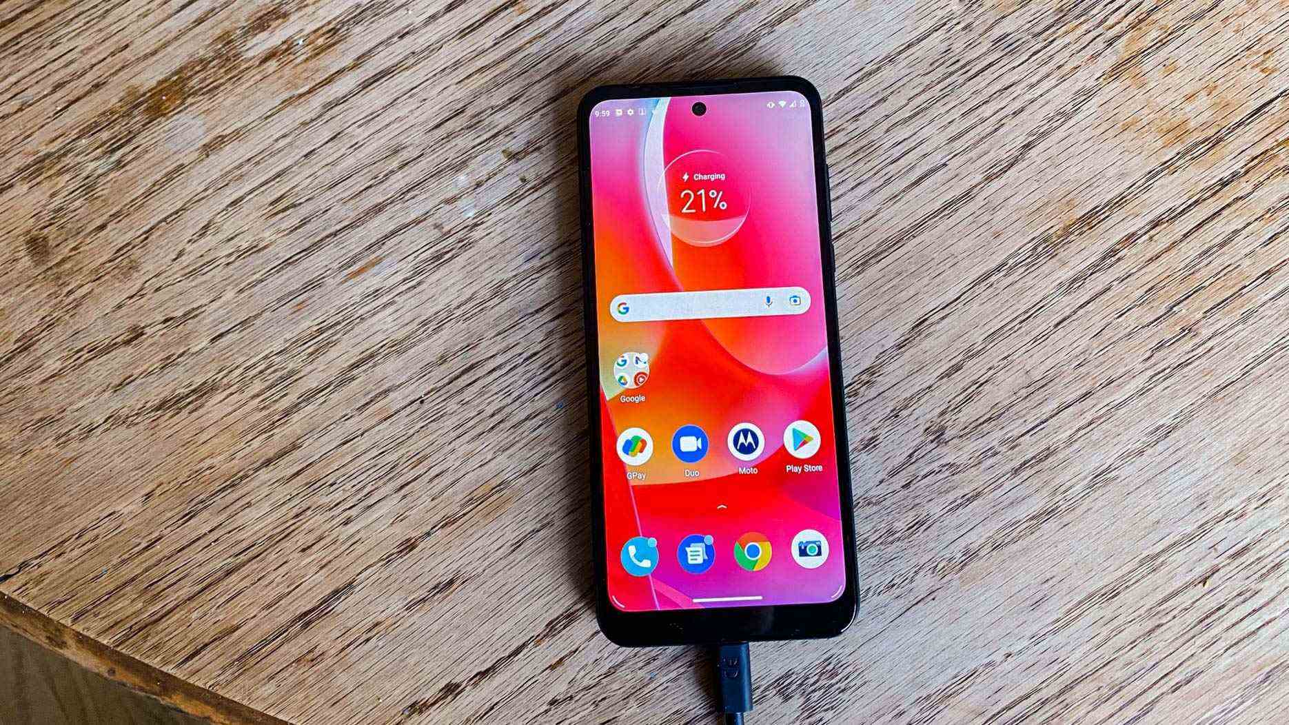 Moto G Power 2022 branché