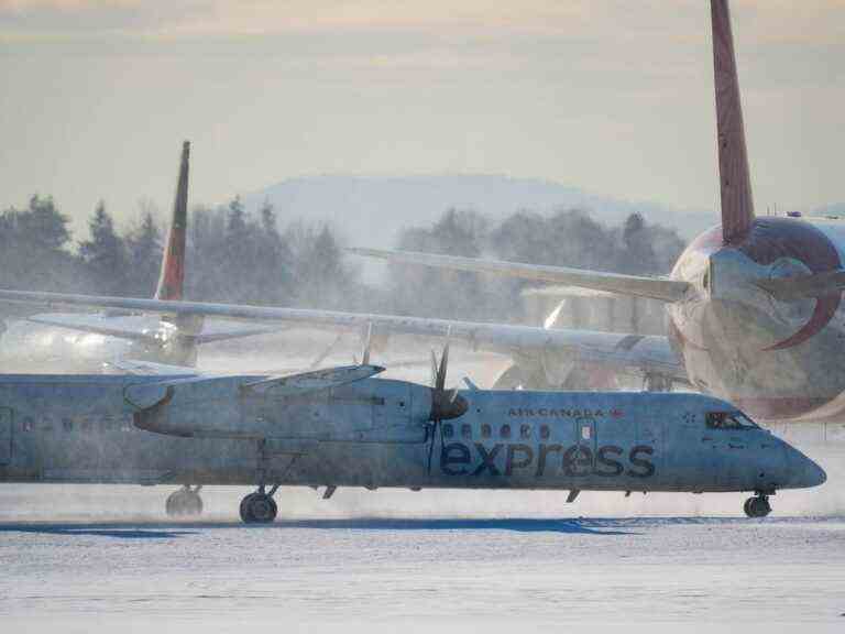 Environnement Canada met en garde contre une tempête qui ne survient qu’une fois par décennie alors que l’Ontario et le Québec voient de la neige et des vents