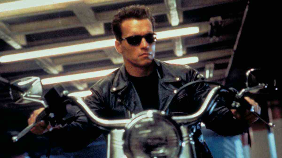 Arnold Schwarzenegger seated on motorcycle in Terminator 2: Judgement Day 