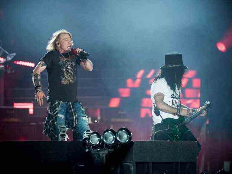 Axl Rose met fin à 30 ans de cascade de lancement de microphone