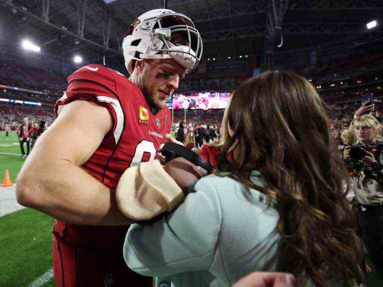 « ÇA A ÉTÉ UN HONNEUR ABSOLU »: JJ Watt des cardinaux annonce sa retraite