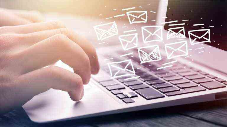 Cette arnaque voit des e-mails marketing ouverts en masse par des bots