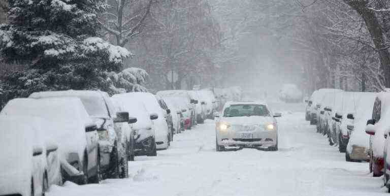 Chicago a remorqué près de 250 voitures lors de la première nuit d’interdiction de stationnement en hiver