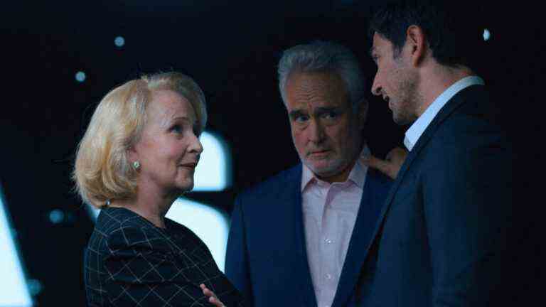 'Echo 3' : Bradley Whitford et Kate Burton reviennent dans l'épisode 4 Sneak Peek (VIDEO)
