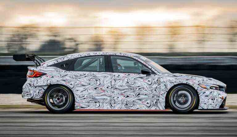 FL5 CTR TCR est la façon dont vous dites « Nouvelle voiture de course Civic Type R » dans Honda Dork