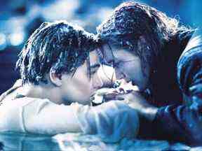 Leonardo DiCaprio et Kate Winslet dans une scène du Titanic.