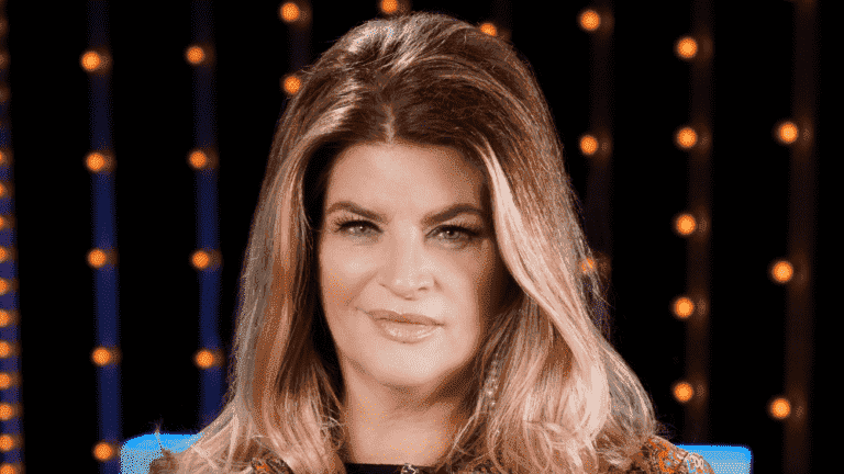 Kirstie Alley, star de 'Cheers' et 'Look Who's Talking', décède à 71 ans.
	
	
