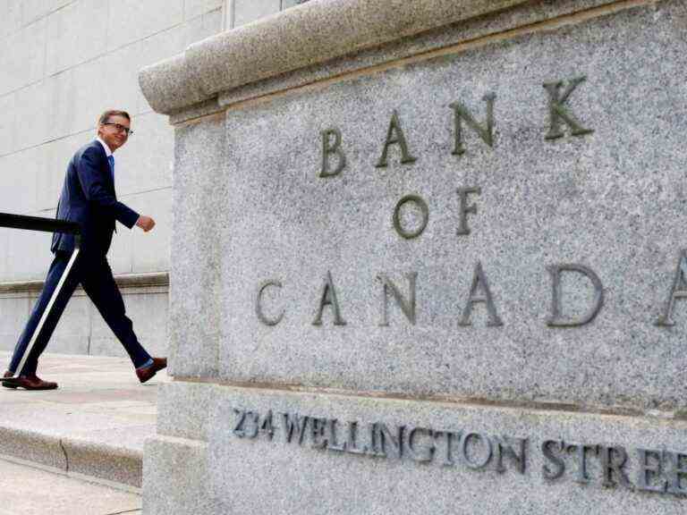 La Banque du Canada augmente ses taux de 50 points de base, dit que les hausses pourraient être terminées