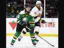 Abakar Kazbekov des Knights de London joue contre le Sarnia Sting au Progressive Auto Sales Arena de Sarnia le 16 octobre 2021. (Mark Malone/Postmedia Network)