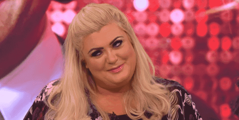 La star de TOWIE, Gemma Collins, frappe brutalement l'ex-petit ami James Argent

