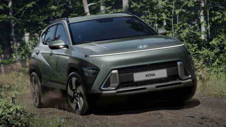 Le Hyundai Kona EV 2024 obtient le beau Unibrow du Cool Staria Van