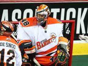 Le gardien de but des Buffalo Bandits, Matt Vinc, a stoppé 50 tirs dans une victoire de 11-8 contre le Rock de Toronto.  Al Charest/Postmédia