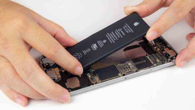 Les batteries d’iPhone deviennent de plus en plus chères – voici quand le prix augmente