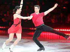 Les stars canadiennes de la danse sur glace à la retraite Tessa Virtue et Scott Moir ont épaté quelque 2 200 spectateurs au GFL Memorial Gardens le mardi 29 octobre 2019 à Sault Ste.  Marie, Ont.