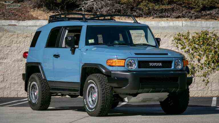 Posséder un Toyota FJ Cruiser « Ultimate Edition » 2014 avec un kilométrage ridiculement bas