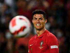 Sur cette photo d'archive prise le 9 juin 2022, l'attaquant portugais Cristiano Ronaldo réagit lors du match de football du groupe 2 de l'UEFA Nations League, ligue A entre le Portugal et la République tchèque au stade Jose Alvalade de Lisbonne.