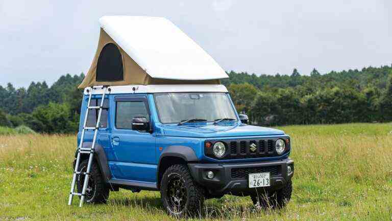 Si vous pouviez acheter une Suzuki Jimny, cette tente de toit serait en principe nécessaire, non ?