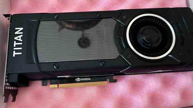 Surfaces d’échantillons d’ingénierie GTX Titan X avec seulement deux sorties vidéo