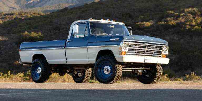 Velocity construit l’ultime Restomod 1970 Ford F-250