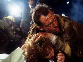 Bruce Willis et Bonnie Bedelia dans 