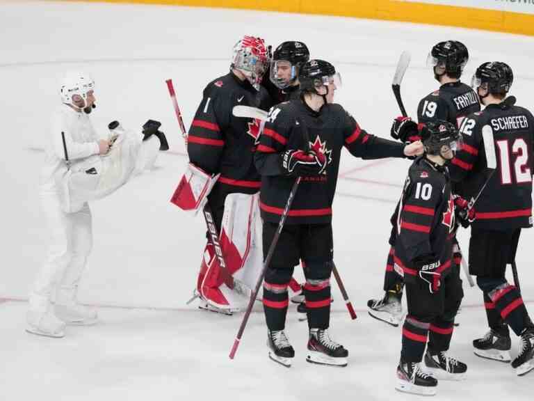 Le caméraman camouflé est un succès aux championnats du monde juniors : « J’ai la meilleure place dans la maison »