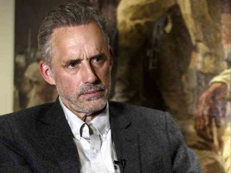 LILLEY: Jordan Peterson menacé de révocation de licence pour des déclarations politiques en ligne