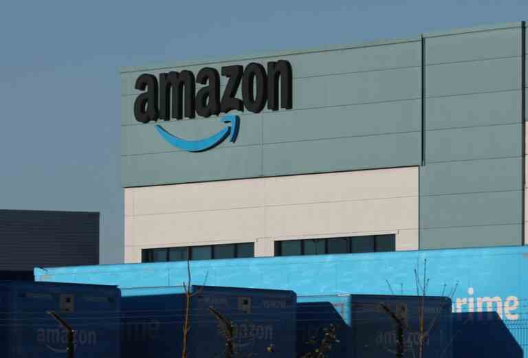 Amazon condamné à une amende par les régulateurs pour des conditions de travail dangereuses dans les entrepôts