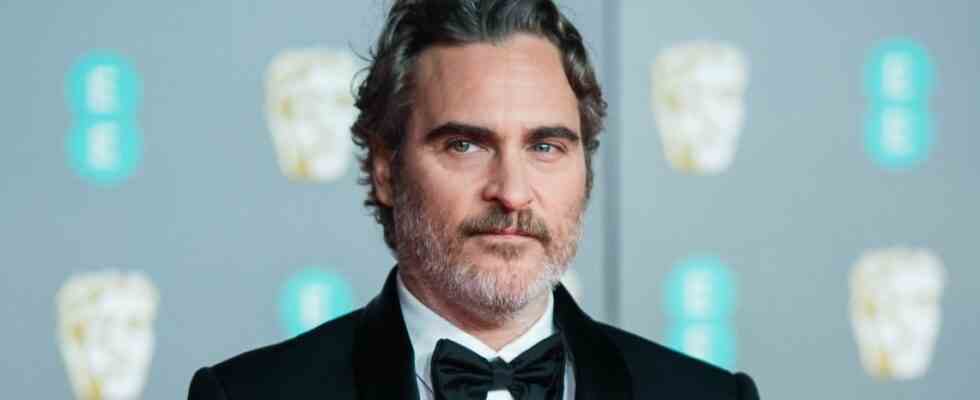 Le nouveau film de Joaquin Phoenix publie sa première affiche alors qu'il confirme la sortie de la bande-annonce