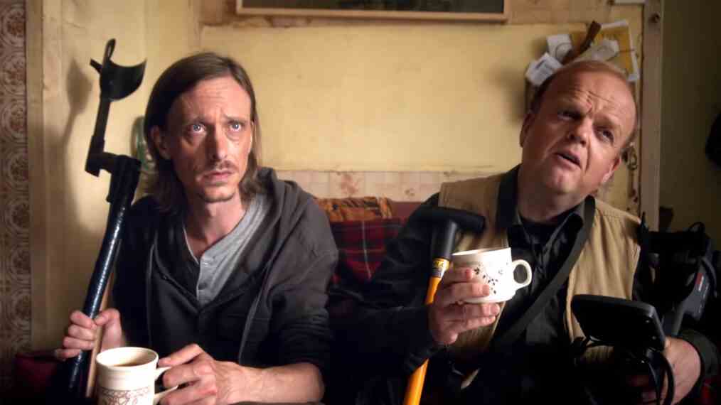 Toby Jones et Mackenzie Crook dans 