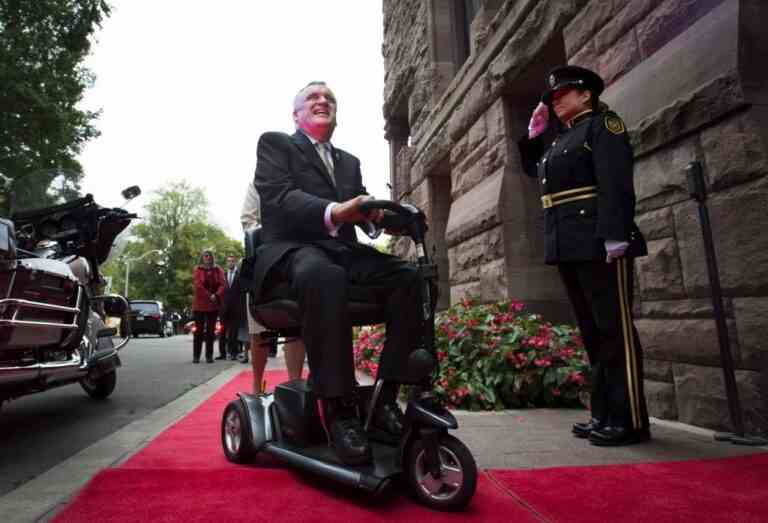 L’ancien lieutenant-gouverneur de l’Ontario David Onley est mort à 72 ans