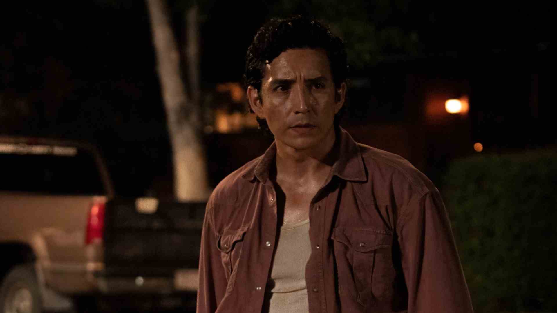 Gabriel Luna dans le rôle de Tommy Miller dans The Last of Us