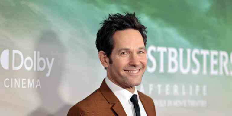 Paul Rudd de Marvel fait ses débuts dans la transformation des cheveux dans le premier regard sur Only Murders in the Building saison 3

