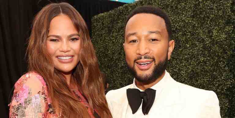 Chrissy Teigen et John Legend partagent le nom de leur nouvelle fille sur une jolie photo

