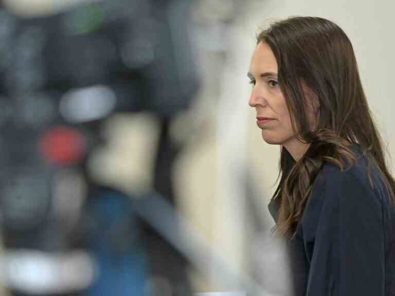 Jacinda Ardern est la dernière femme très performante à dire qu’elle arrête à cause de l’épuisement professionnel