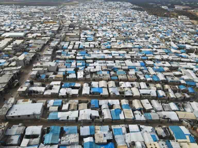 Quatre hommes canadiens détenus dans des camps syriens ont droit au rapatriement par Ottawa : juge