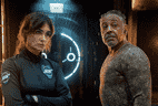 Paz Vega et Giancarlo Esposito dans une scène de Kaléidoscope.