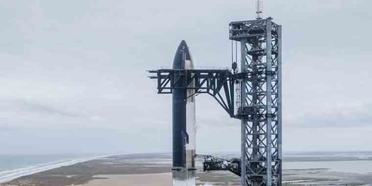 SpaceX termine le test de ravitaillement en carburant et travaillera désormais à un test de tir massif du moteur