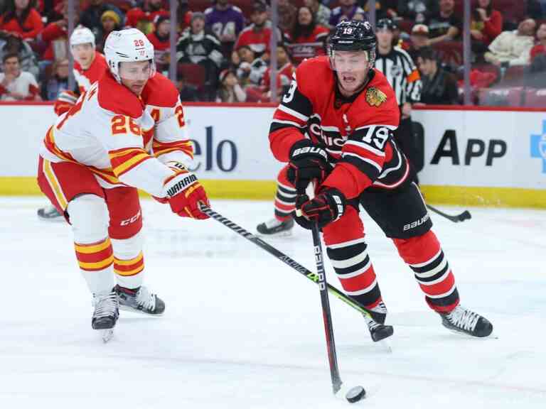 Cotes, choix et pronostics Blackhawks vs Flames ce soir: les Hawks s’embrasent