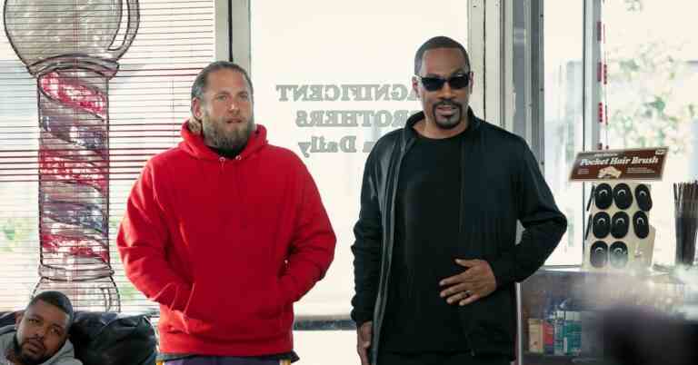 Critique de You People: Eddie Murphy et Jonah Hill tentent de résoudre le racisme avec grincer des dents
