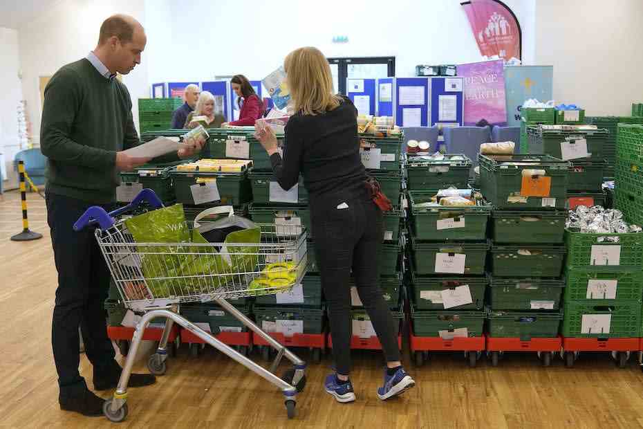 le prince william et kate middleton viennent de faire du bénévolat dans une banque alimentaire