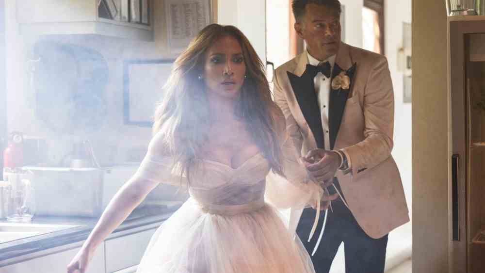 Comment 'Shotgun Wedding' a fait de Jennifer Lopez la robe parfaite conçue pour l'action Les plus populaires doivent lire Inscrivez-vous aux newsletters Variety Plus de nos marques
	
	
