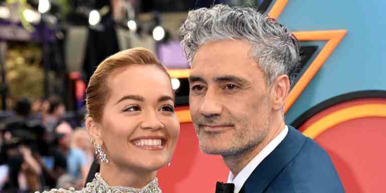 Rita Ora confirme qu'elle est mariée à Taika Waititi de Marvel

