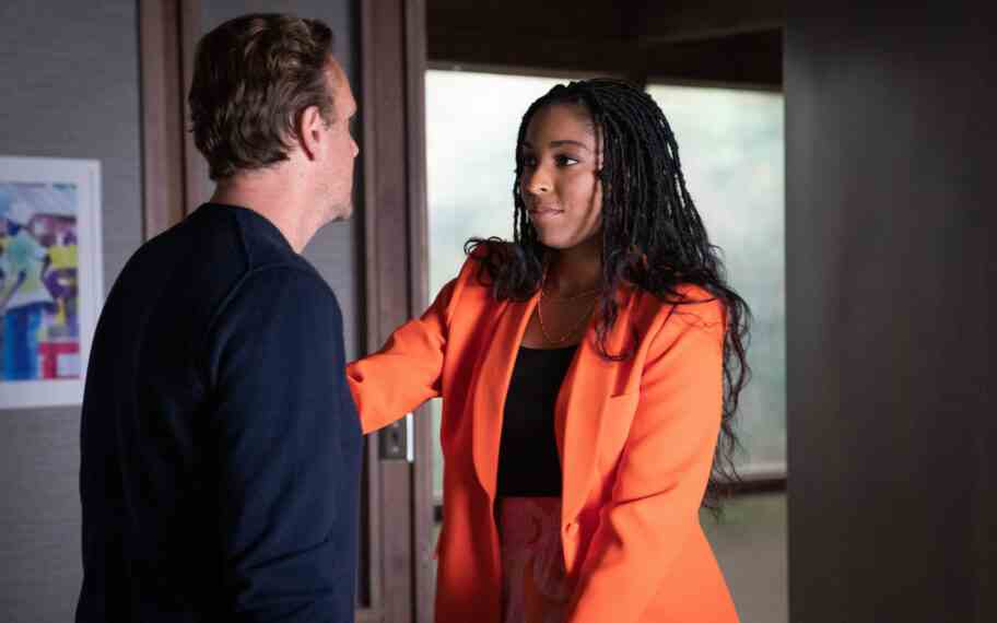 Jason Segel et Jessica Williams dans 