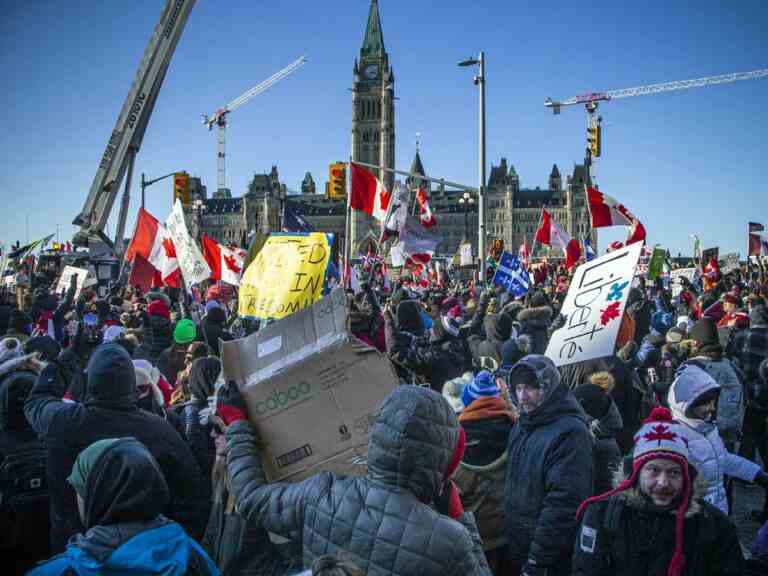 Un an plus tard, les conservateurs ont-ils adopté la politique du Freedom Convoy ?