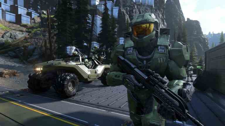 343 Industries déclare qu'il développera des jeux Halo "maintenant et dans le futur" après les licenciements
